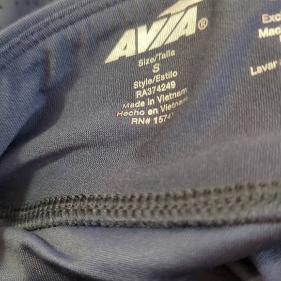 Avia Women Running Shorts Size S Reflective Gray/Dark Gray Double Layer MW NWOT - Picture 2 of 10